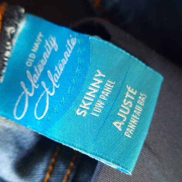 Old Navy Maternity Jeans size 8 - Picture 2 of 3